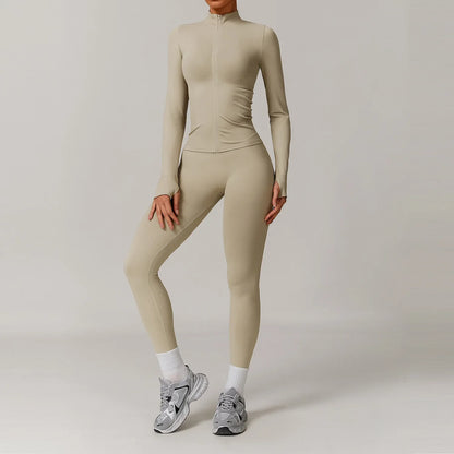 Conjunto Feminino de Treino 2 ou 3 Peças em Poliéster e Elastano – Eva