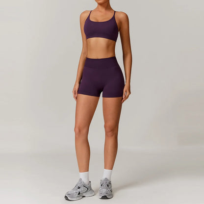 Conjunto Feminino de Treino 2 ou 3 Peças em Poliéster e Elastano – Eva