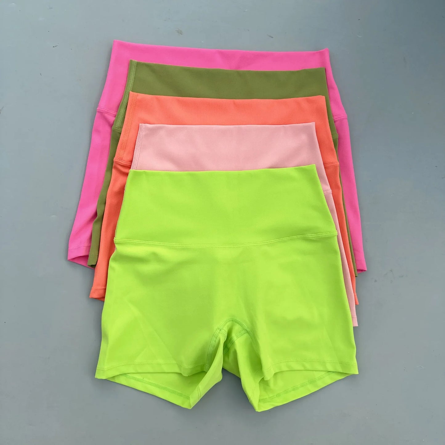 Shorts Feminino de Cintura Alta com Modelagem Justa – Melissa